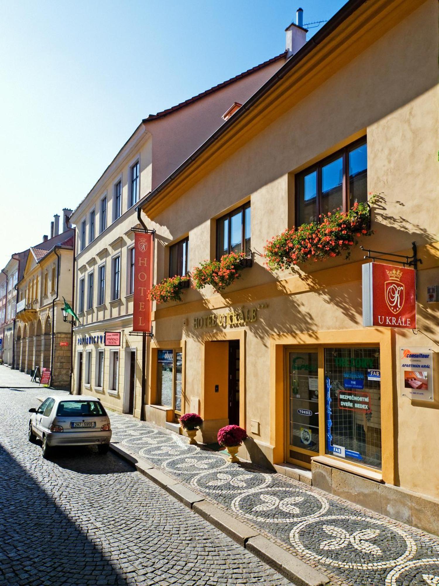 Apartmán U krále - 2 Jičín Exterior foto